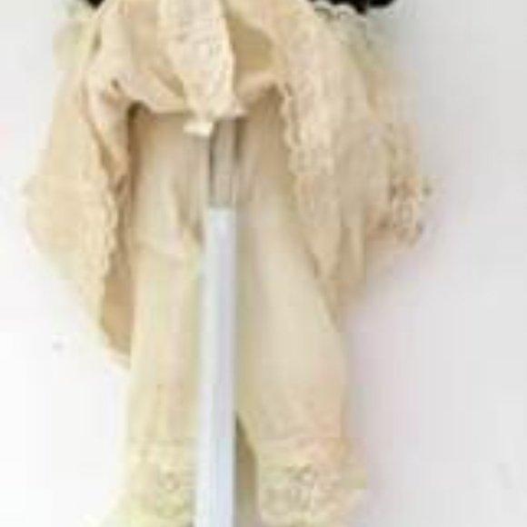 House of Lloyd 1989 Porcelain Brunette Little Bo Peep Doll Clothed W/Stand 16" - Picture 6 of 10